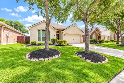 13401 Highland Lake Lane, Pearland, TX 77584 - Photo 3