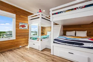 342 Atkinson St, Crystal Beach, TX 77650 - Photo 45