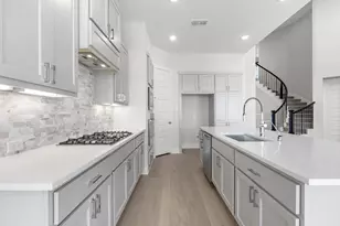 8019 Treetop View, Fulshear, TX 77441 - Photo 3