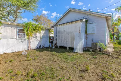 4314 Avenue Q 1/2, Galveston, TX 77550 - Photo 15