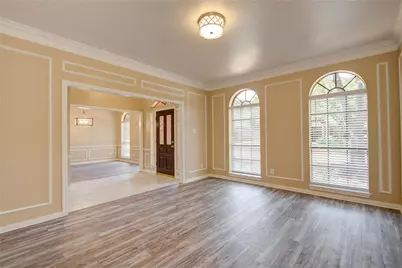 4006 Forest Birch Court, Houston, TX 77059 - Photo 9