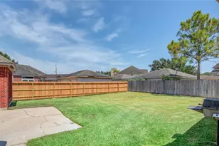 4006 Forest Birch Ct, Houston, TX 77059 - Photo 45