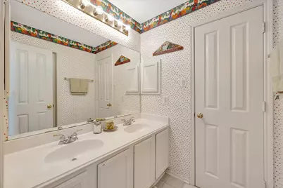 3923 Diamond Grove Court, Houston, TX 77059 - Photo 49