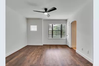 545 W 25th Street, Houston, TX 77008 - Photo 19
