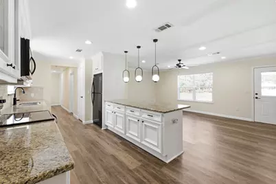 340 Oak Ridge Drive, Onalaska, TX 77360 - Photo 1
