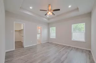 7981 St Louis St, Houston, TX 77028 - Photo 19