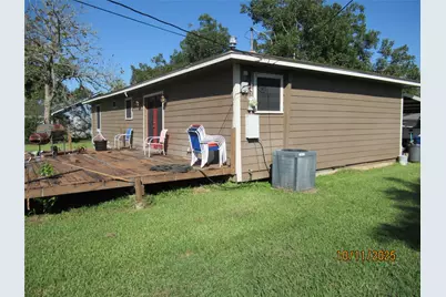 225 Moore Street, Richwood, TX 77531 - Photo 7