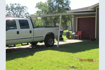 225 Moore Street, Richwood, TX 77531 - Photo 3