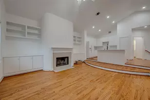 9830 Cynthia Ann Ct, Houston, TX 77025 - Photo 19