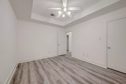 9830 Cynthia Ann Court, Houston, TX 77025 - Photo 33
