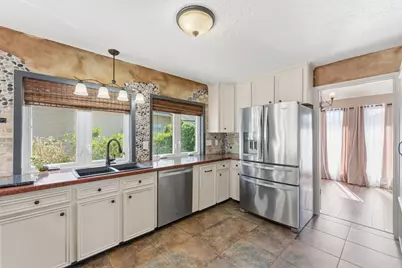 76 April Wind Drive S, Conroe, TX 77356 - Photo 9