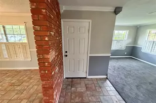 311 Southern Oaks Dr, Lake Jackson, TX 77566 - Photo 3