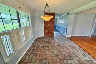 311 Southern Oaks Dr, Lake Jackson, TX 77566 - Photo 9