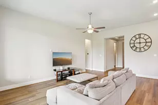 615 Livermore St, Webster, TX 77598 - Photo 7
