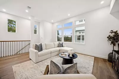 2121 Hoskins Drive #C, Houston, TX 77080 - Photo 9