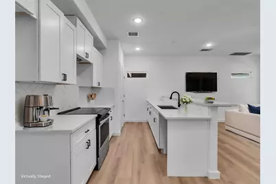 8411 Mahalia Unit A/B Drive, Houston, TX 77088 - Photo 5