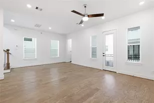 712 W Donovan St, Houston, TX 77091 - Photo 7