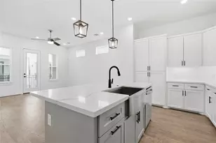 712 W Donovan St, Houston, TX 77091 - Photo 13