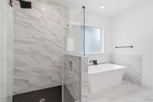 712 W Donovan St, Houston, TX 77091 - Photo 19