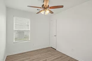 11110 Vanilla Circle Court, Houston, TX 77044 - Photo 9