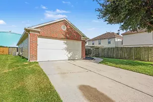 11110 Vanilla Circle Court, Houston, TX 77044 - Photo 19