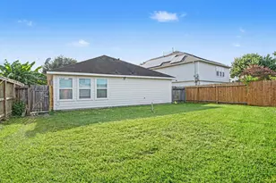 11110 Vanilla Circle Court, Houston, TX 77044 - Photo 17