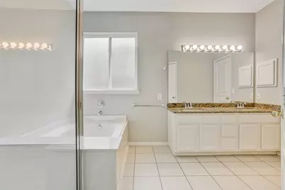 35 Tranquil Glade Place, The Woodlands, TX 77381 - Photo 17