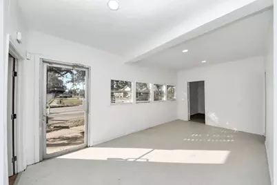 5303 Lyons Avenue #4, Houston, TX 77020 - Photo 9