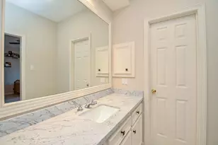 1718 Nantucket Dr, Houston, TX 77057 - Photo 25