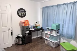 1720 17th Ave N, Texas City, TX 77590 - Photo 7