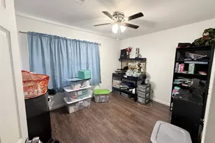 1720 17th Ave N, Texas City, TX 77590 - Photo 9