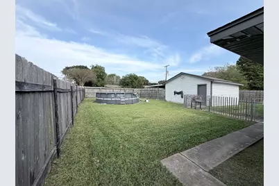 1720 17th Avenue N, Texas City, TX 77590 - Photo 15