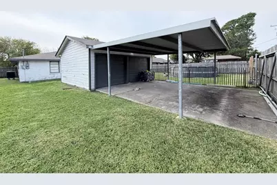 1720 17th Avenue N, Texas City, TX 77590 - Photo 11