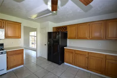 12410 Meadow Briar Drive, Stafford, TX 77477 - Photo 21