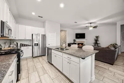 929 Lunar View Court, Katy, TX 77493 - Photo 13