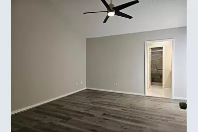 7887 Kendalia Drive, Houston, TX 77036 - Photo 13