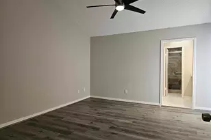 7887 Kendalia Dr, Houston, TX 77036 - Photo 13