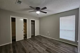7887 Kendalia Dr, Houston, TX 77036 - Photo 19