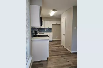 7887 Kendalia Drive, Houston, TX 77036 - Photo 7