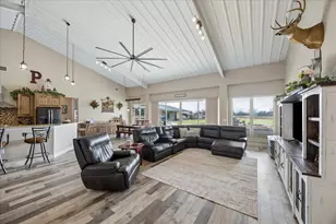 2224 Maler Rd, Sealy, TX 77474 - Photo 11