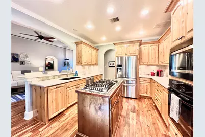 6714 Jay Road Road, Hitchcock, TX 77563 - Photo 15