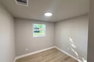 2209 Gano St, Houston, TX 77009 - Photo 9