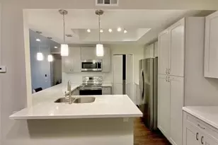 233 Litchfield Ln, Houston, TX 77024 - Photo 3