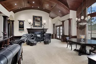 88 W Grand Regency Cir, The Woodlands, TX 77382 - Photo 33