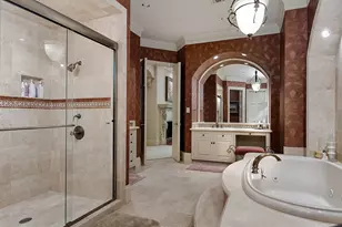 88 W Grand Regency Cir, The Woodlands, TX 77382 - Photo 39