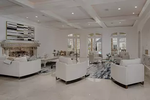 88 W Grand Regency Cir, The Woodlands, TX 77382 - Photo 11