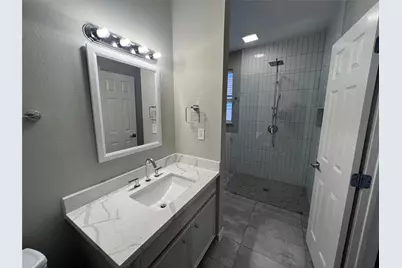 1516 Park St Street #B, Houston, TX 77019 - Photo 23