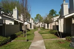 11901 Bob White Dr, Houston, TX 77035 - Photo 21