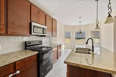 2028 E Lake Drive, Huntsville, TX 77340 - Photo 13