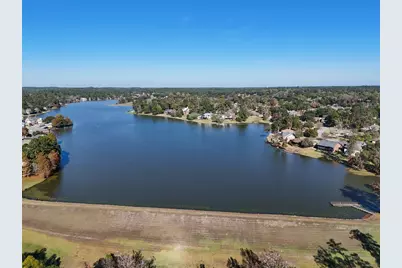 2028 E Lake Drive, Huntsville, TX 77340 - Photo 29